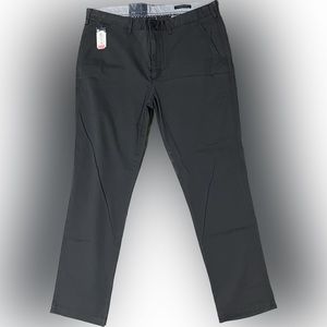 Gray Daniel Cremieux Soho Chino Pants. 38x32, nwt, never worn.